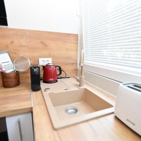 Nicole Apartment リエカ エクステリア 写真