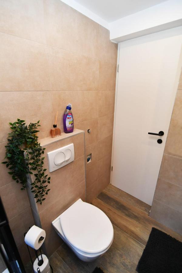 Nicole Apartment リエカ エクステリア 写真